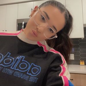 Meet your Posher, Destiny